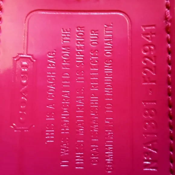 COACH  A1381 F22941 Ltd. Ed. Daisy Signature Crossbody/Tote- Khaki, Raspberry - Picture 11 of 16